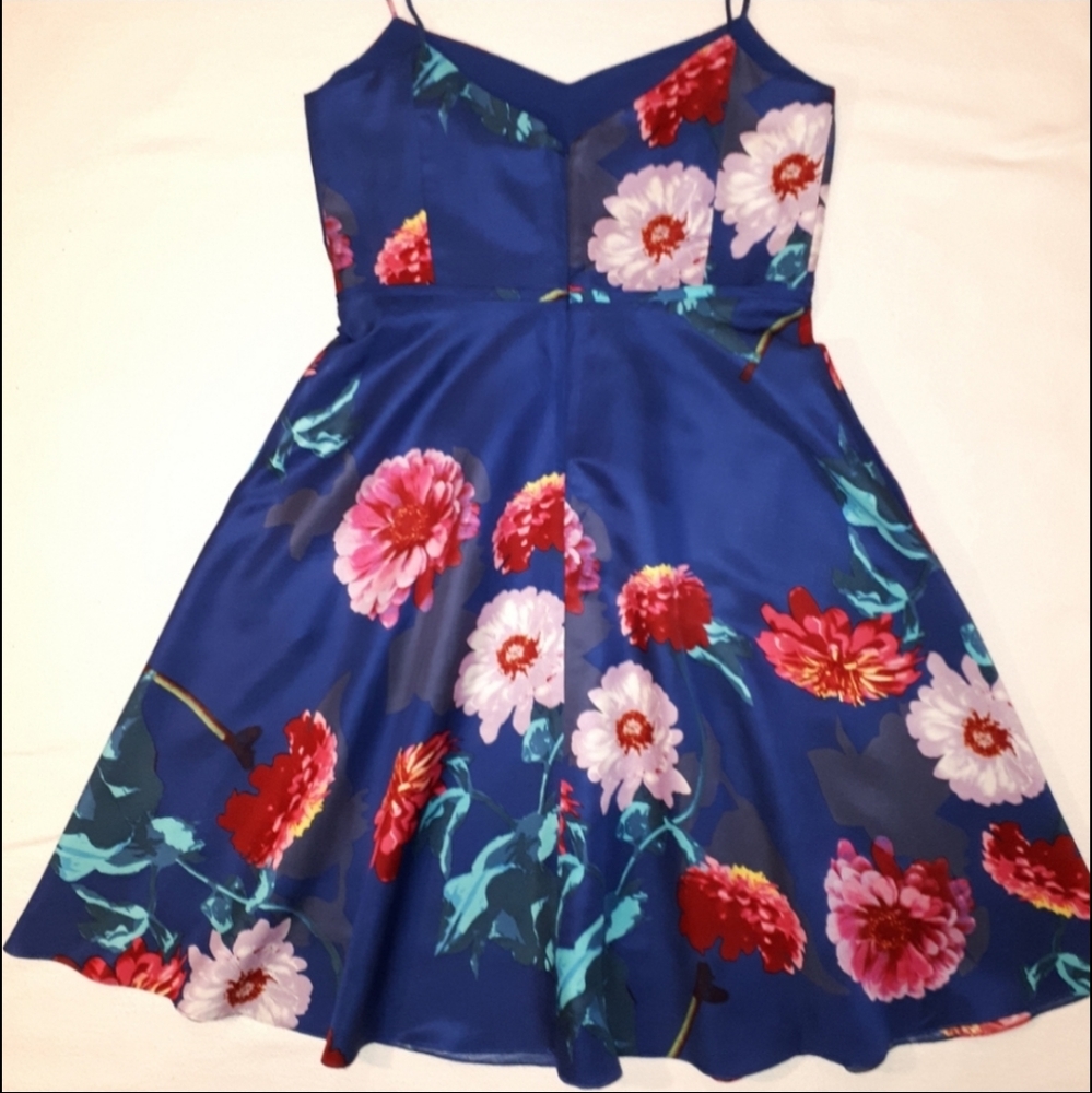 Floral Spaghetti Strap Banana Republic dress - Picture 2 of 6